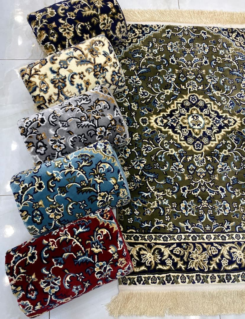 Al Rawdah Prayer Mat — Luxurious Comfort from Madina