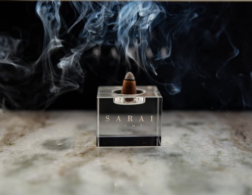 Incense Cone Trio in White & Clear burner - Oud incense cone set - Luxury bakhoor cone gift - Islamic home fragrance gift - Ramadan home fragrance set - Premium oud incense cones