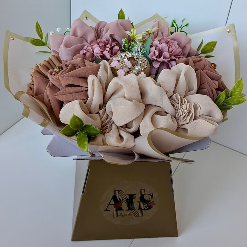 Neutral Bliss Floral Chiffon Hijab Bouquet | Perfect for Umrah, Ramadan, Graduation, Hajj, Birthday or Eid Gift | Handmade Islamic Gift for Her | Islamic Gift For Sister, Mother Wife or Friend